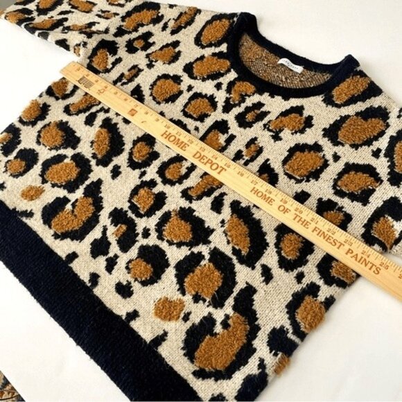 Lida Kate Oversized Cheetah Print Fuzzy Warm Boutique Sweater Size S - Picture 6 of 7